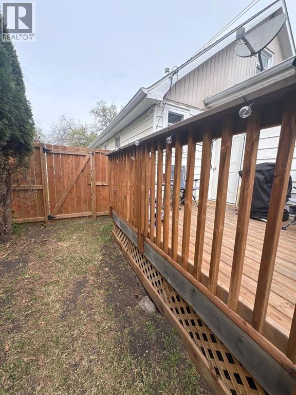 5215 44 Street, Camrose, Alberta  T4V 1C8 - Photo 14 - A2310133