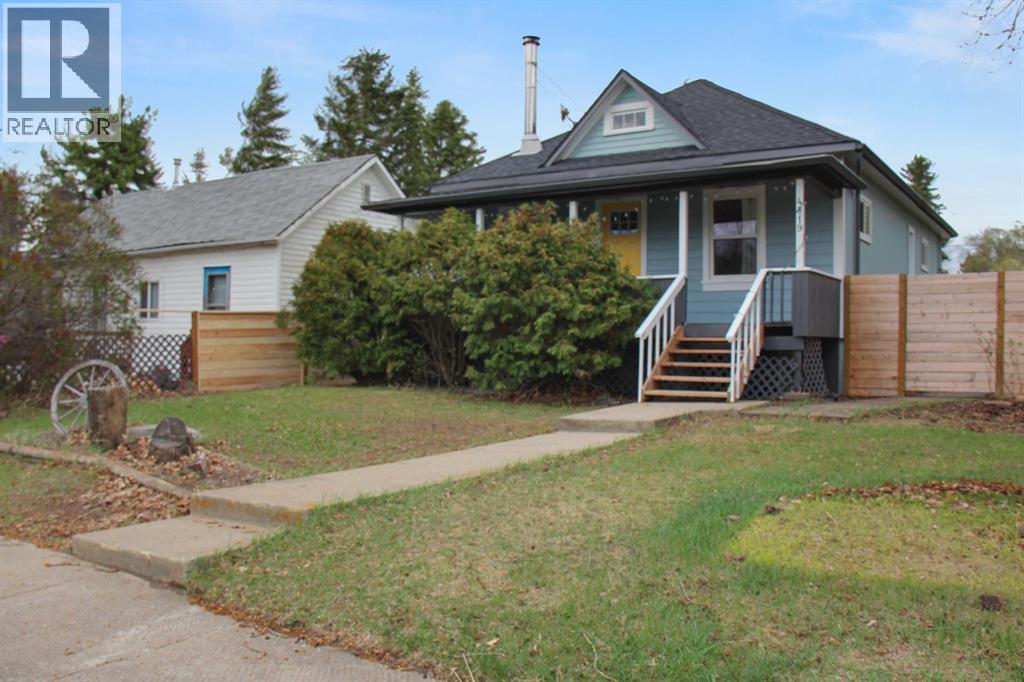 4819 50 Street, Lougheed, Alberta  T0B 0B9 - Photo 1 - A2312357