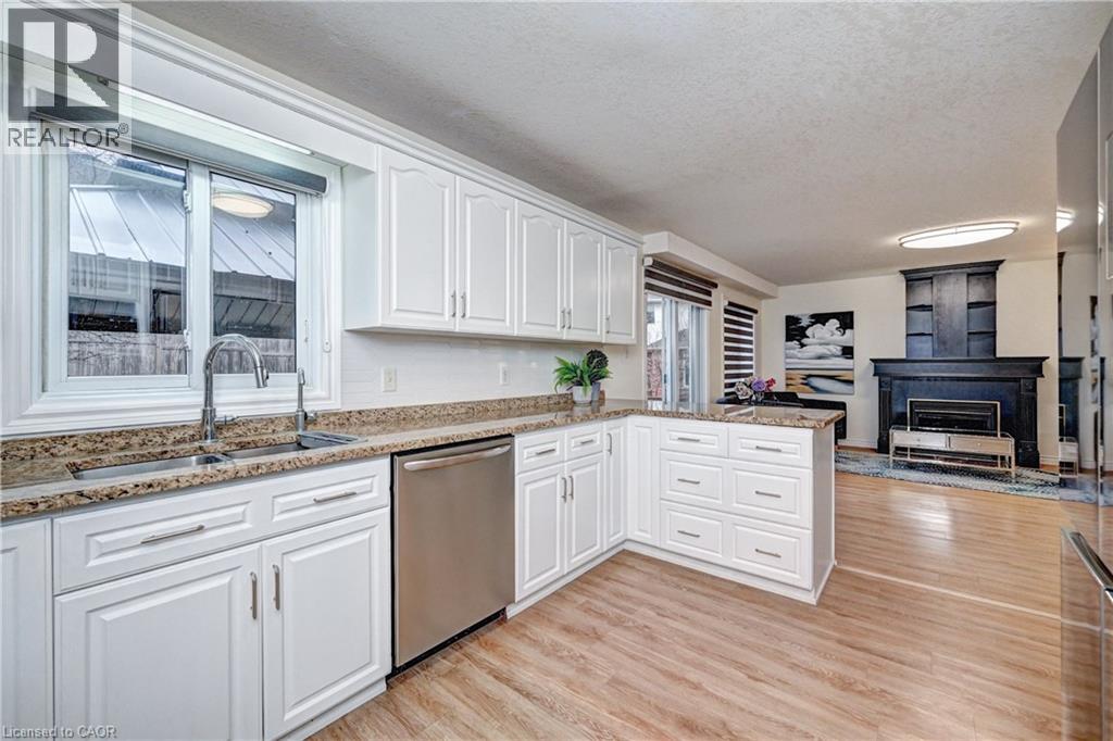 519 Yorkshire Drive, Waterloo, Ontario  N2T 2V1 - Photo 14 - 40832032