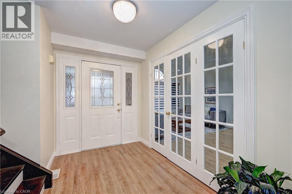 519 Yorkshire Drive, Waterloo, Ontario  N2T 2V1 - Photo 2 - 40832032