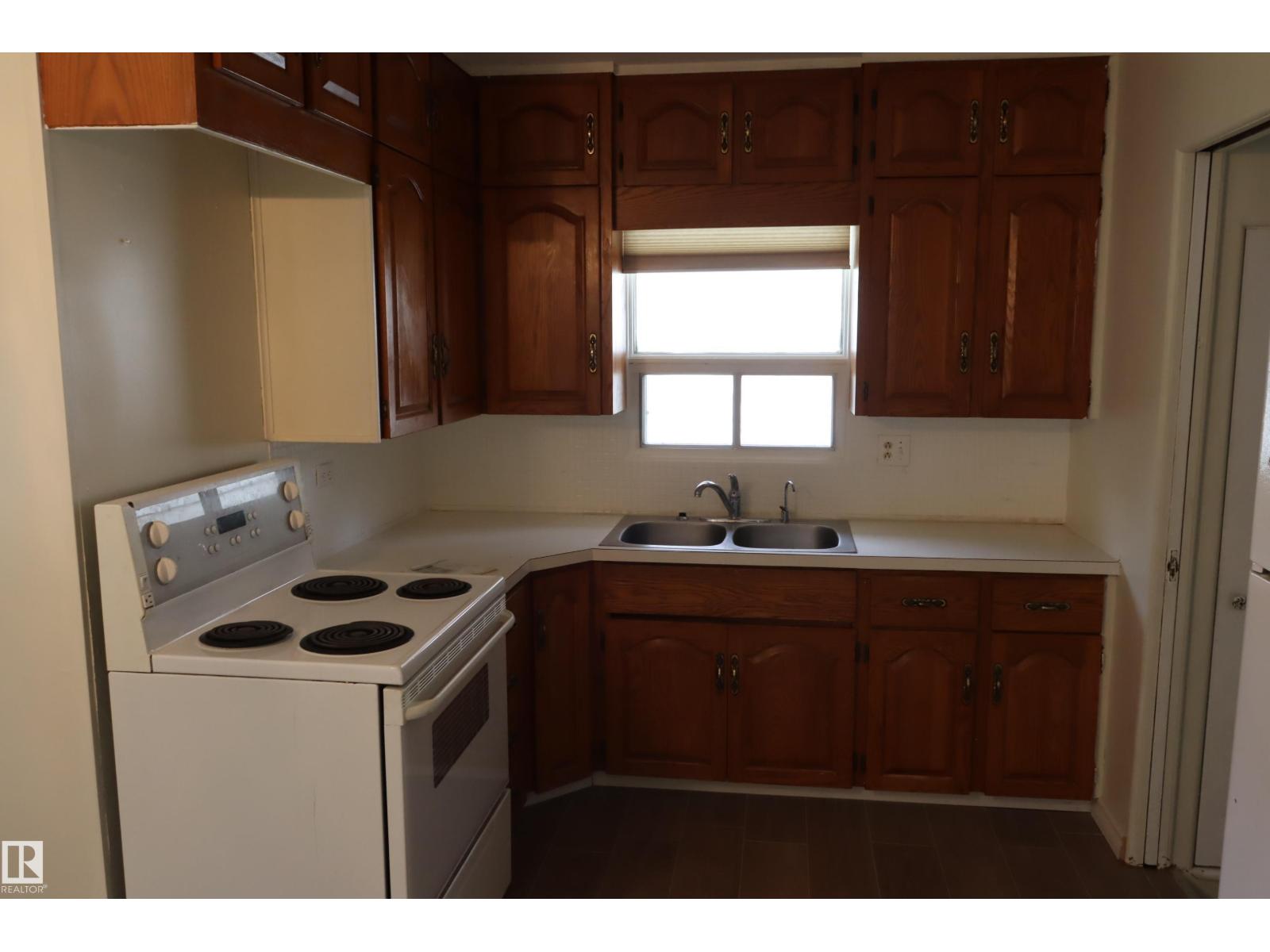 Unknown Address, ,     - Photo 11 - E4488918