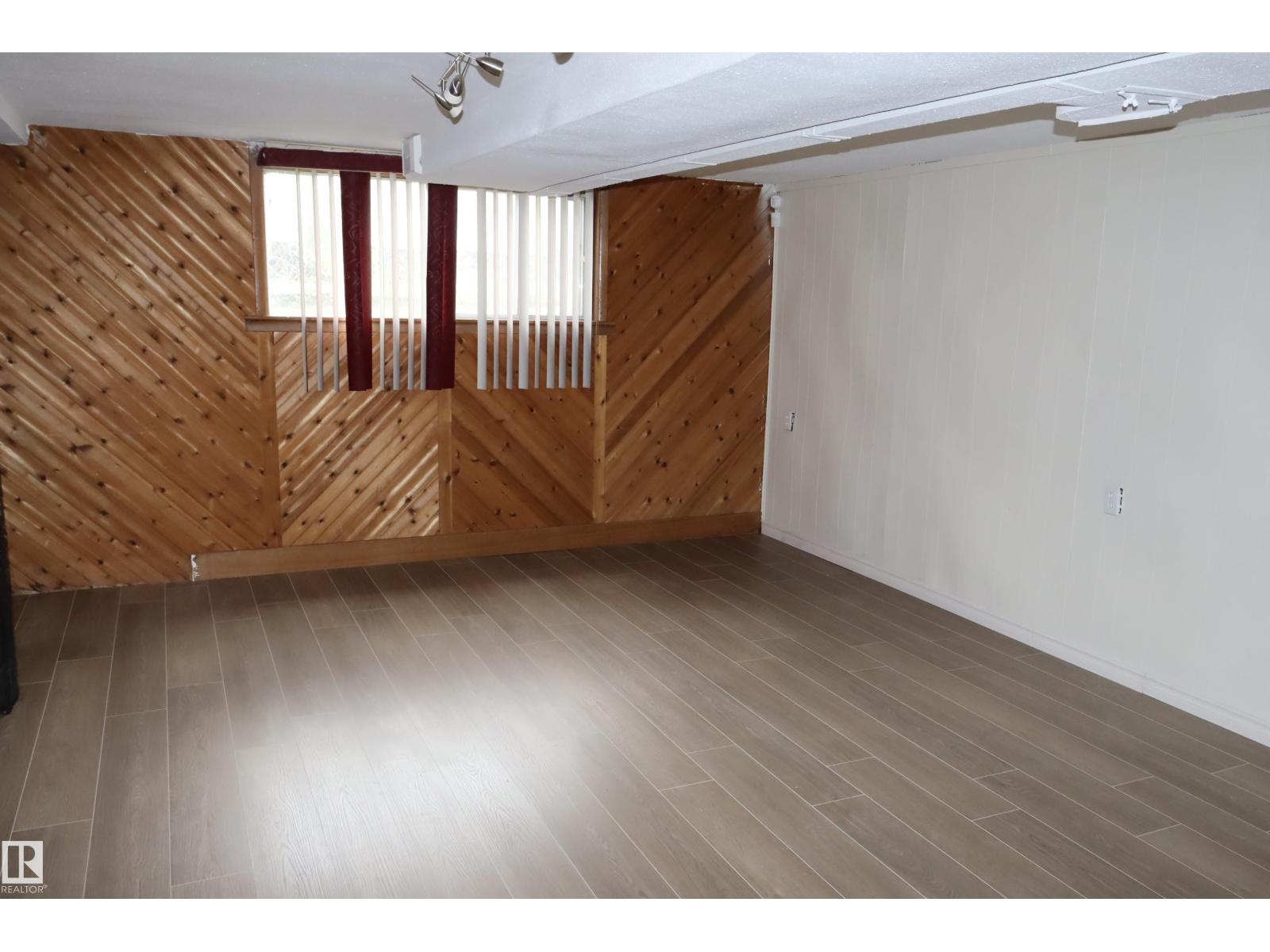 Unknown Address, ,     - Photo 32 - E4488918