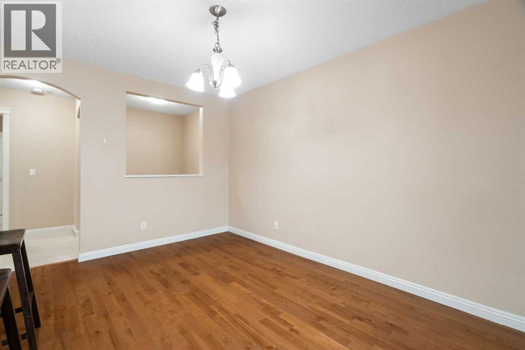 30 Mike Ralph Way SW, Calgary, Alberta  T3E 0H8 - Photo 12 - A2307454