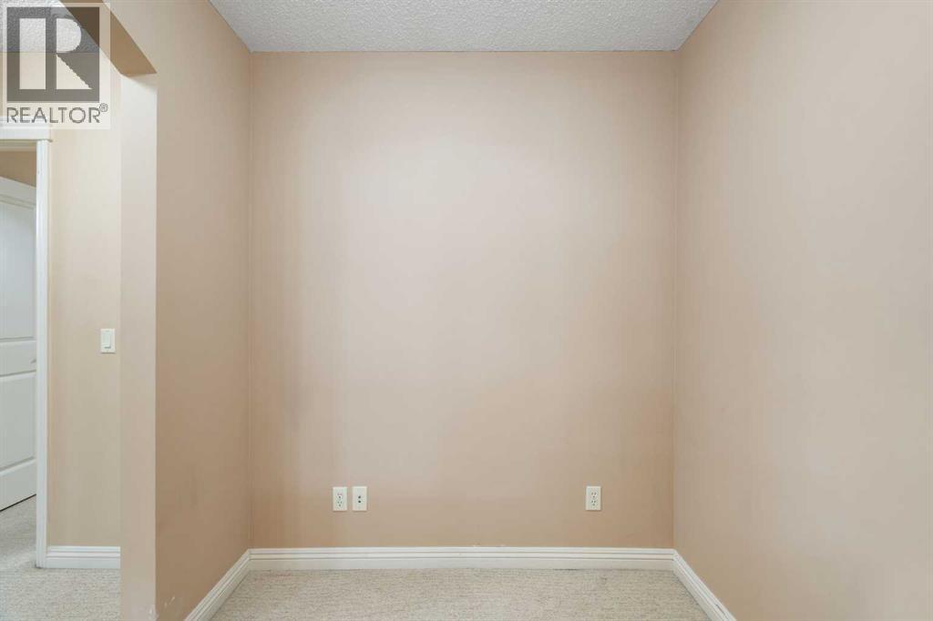 30 Mike Ralph Way SW, Calgary, Alberta  T3E 0H8 - Photo 19 - A2307454