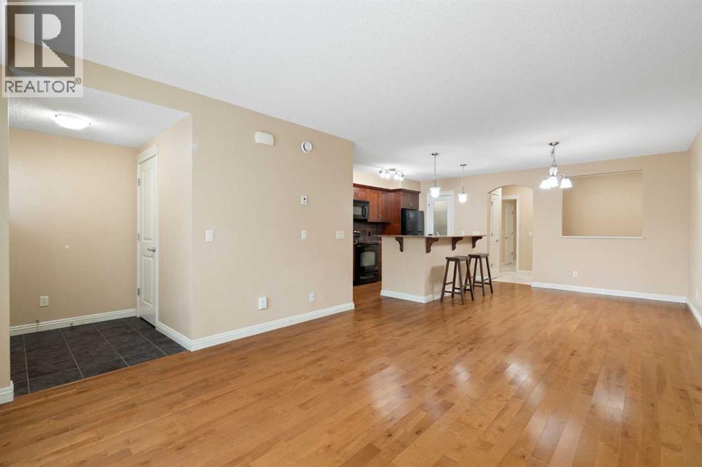 30 Mike Ralph Way SW, Calgary, Alberta  T3E 0H8 - Photo 15 - A2307454