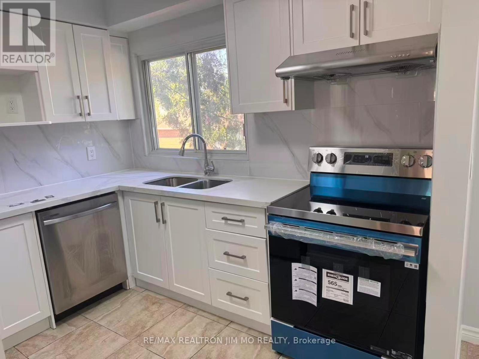 130 Jenny Wren Way, Toronto, Ontario M2H 2Z2 - Photo 13 - C12982474