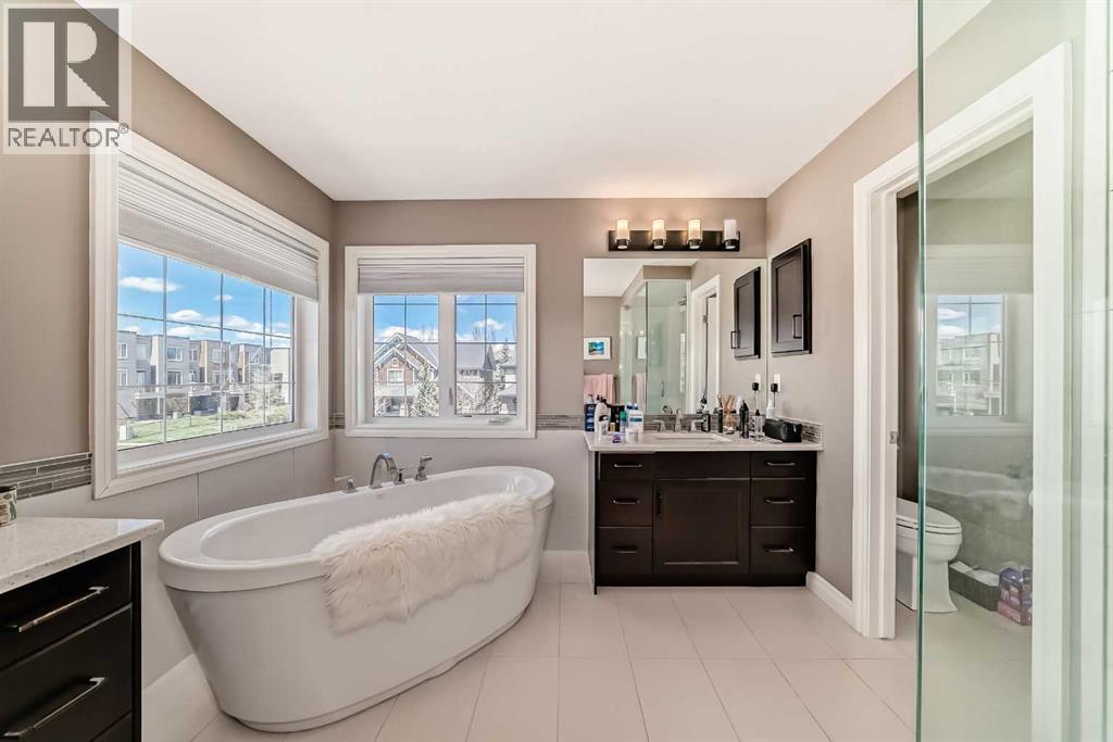 7 Westland Manor SW, Calgary, Alberta  T3H 0W2 - Photo 28 - A2310350