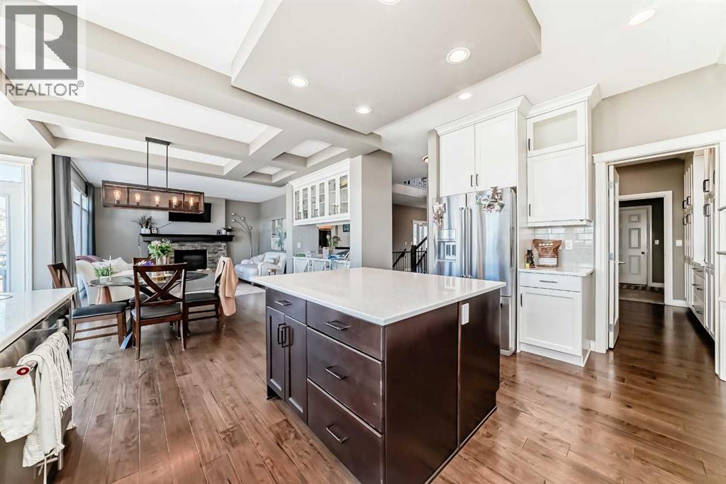 7 Westland Manor SW, Calgary, Alberta  T3H 0W2 - Photo 6 - A2310350