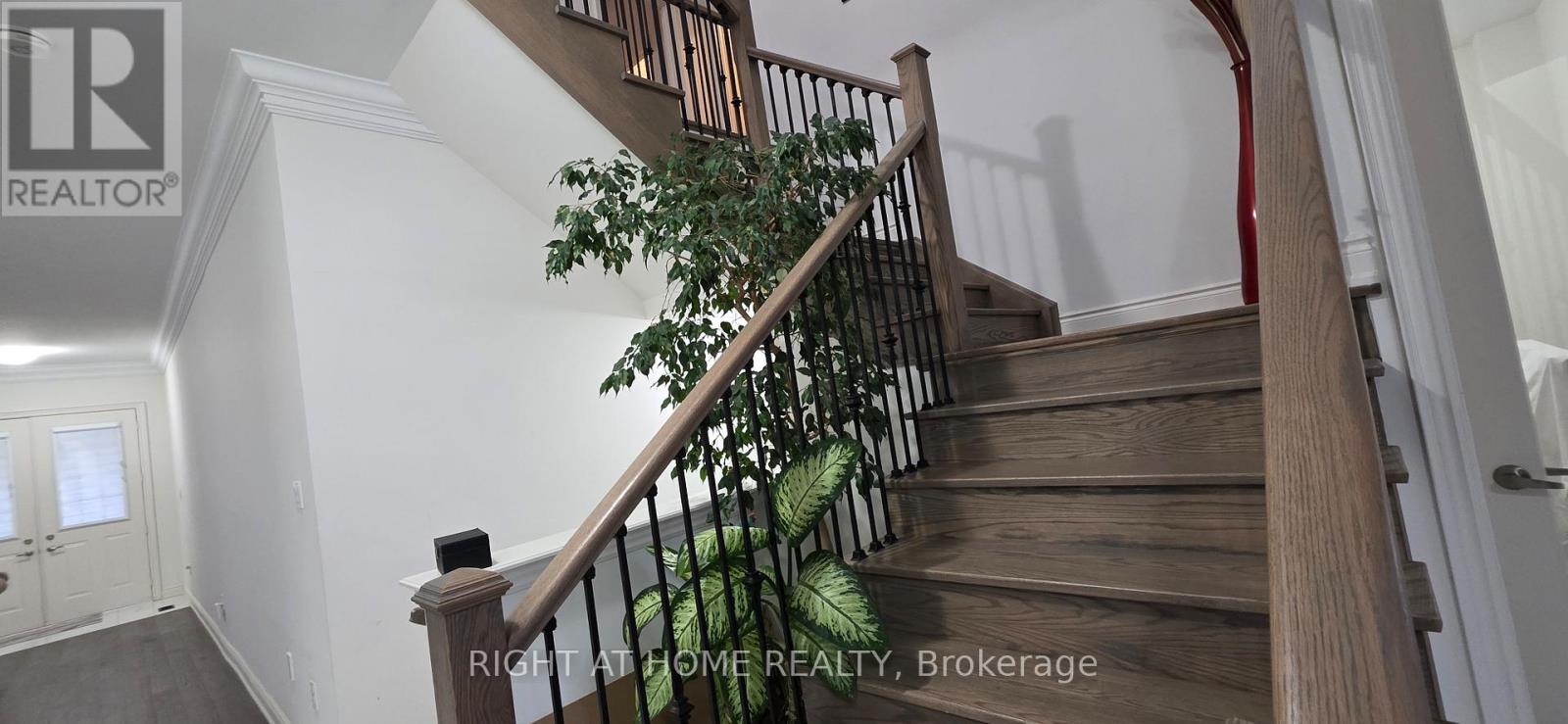 118 Great Falls Boulevard, Hamilton, Ontario  L8B 1Y5 - Photo 4 - X13152944