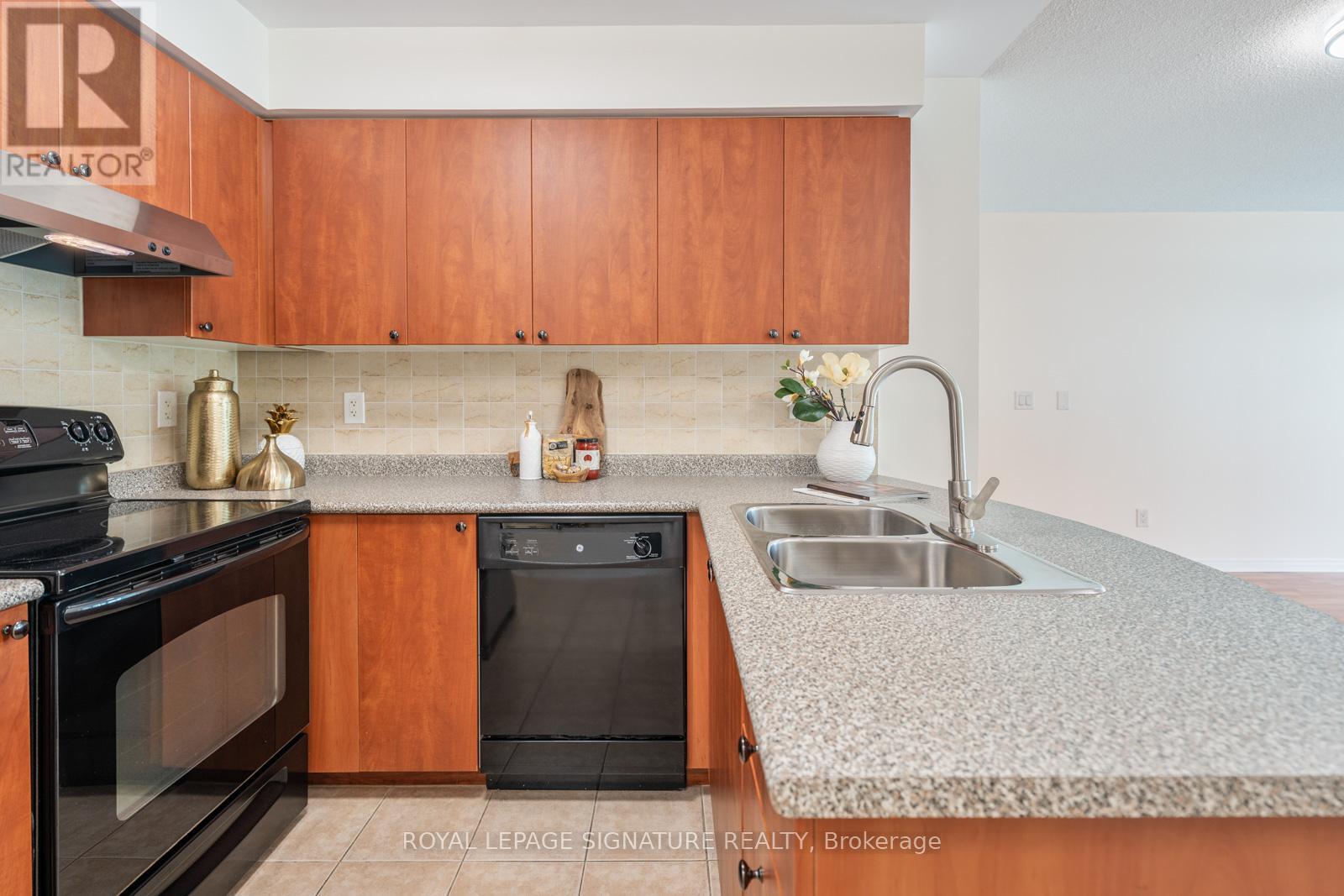 508 - 5508 Yonge Street, Toronto, Ontario  M2N 7L2 - Photo 9 - C13151954