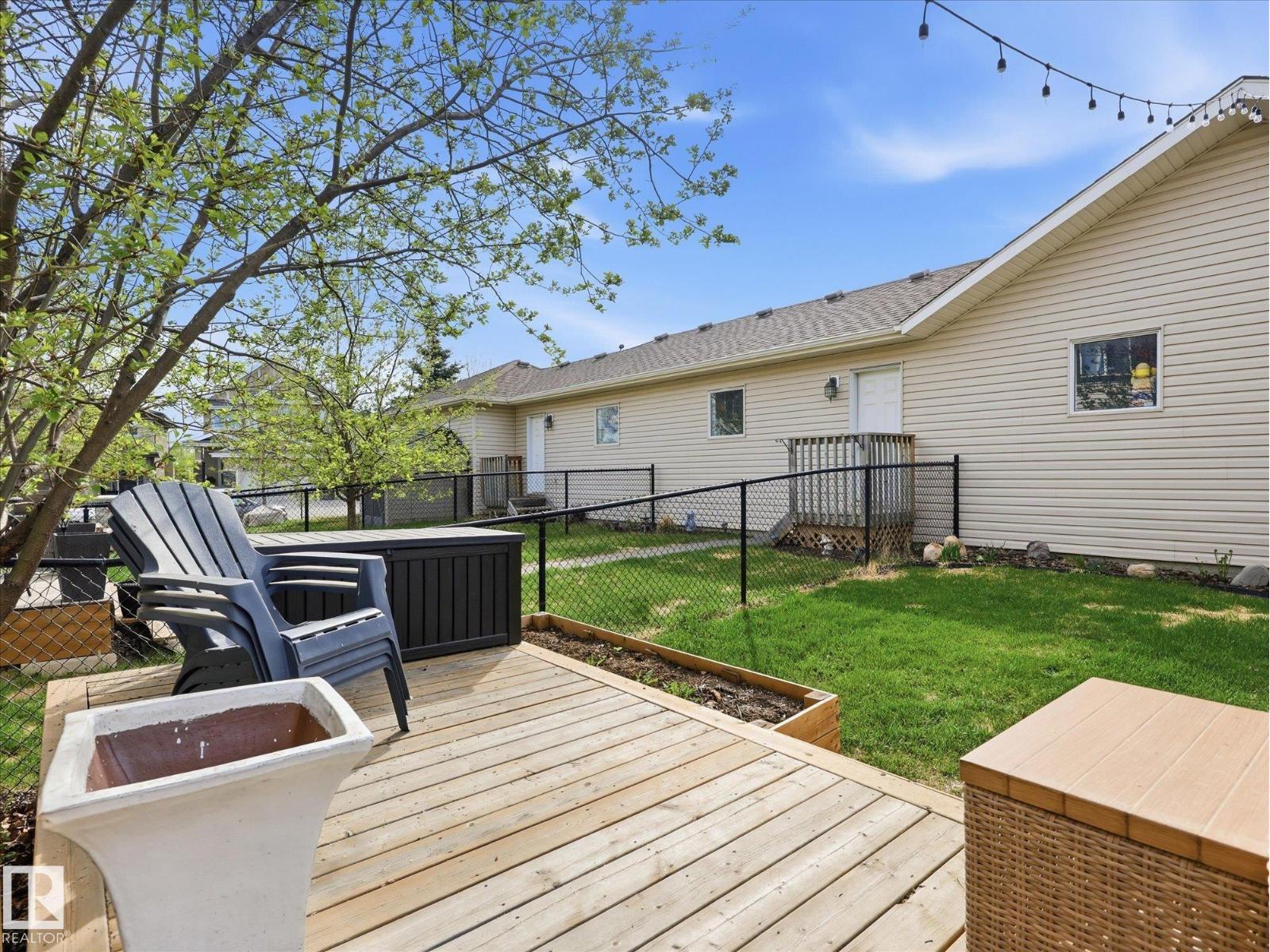 2061 Trumpeter Wy Nw, Edmonton, Alberta  T5S 0E7 - Photo 34 - E4483839