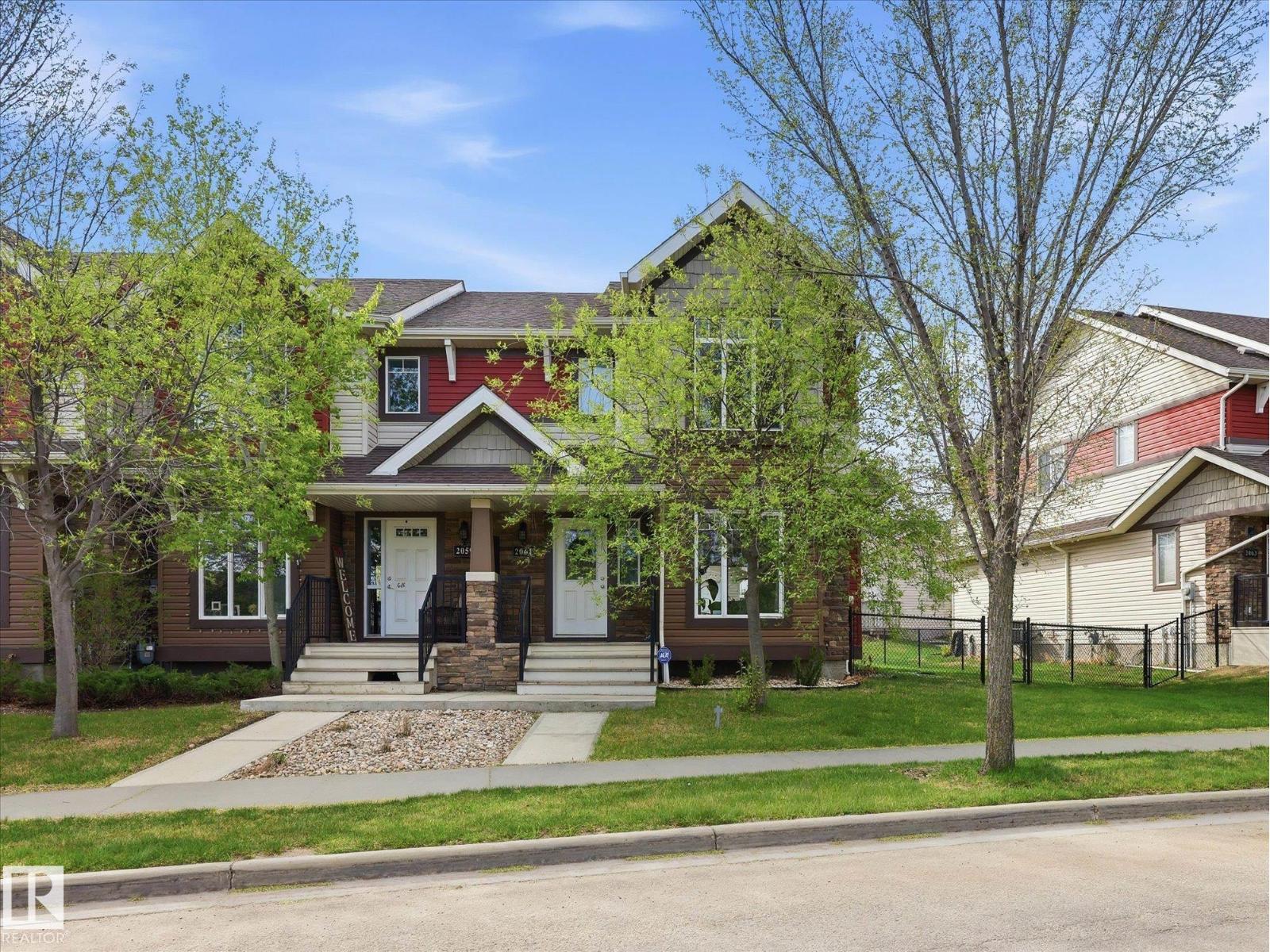 2061 Trumpeter Wy Nw, Edmonton, Alberta  T5S 0E7 - Photo 1 - E4483839