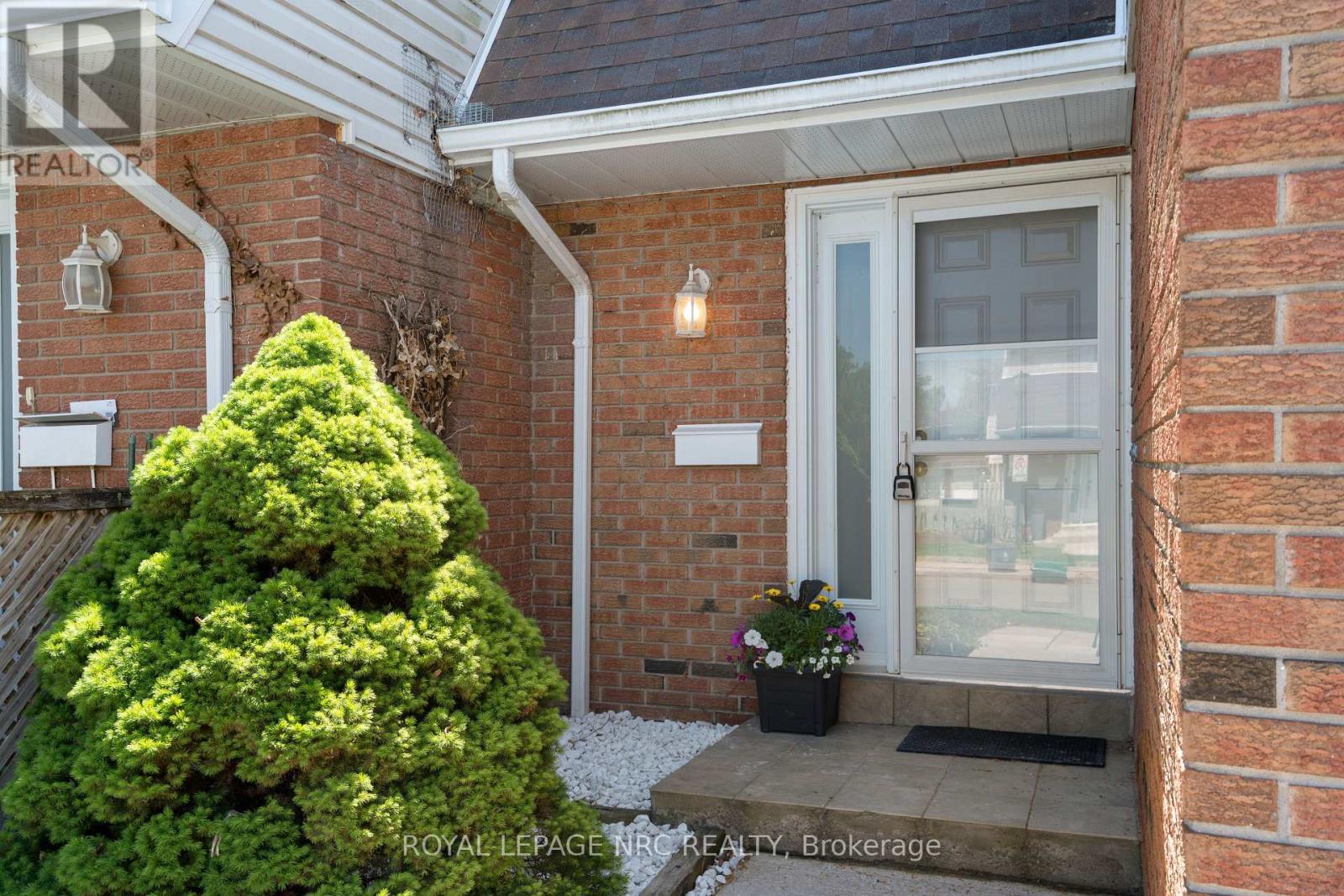 81 - 286 Cushman Road, St. Catharines, Ontario  L2M 6Z2 - Photo 2 - X13152986