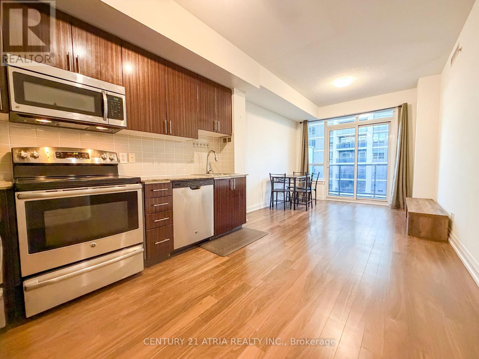 735 - 7161 YONGE STREET, Markham, Ontario