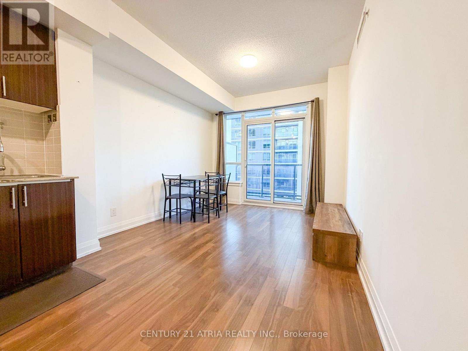 735 - 7161 Yonge Street, Markham, Ontario  L3T 0C8 - Photo 4 - N13034104