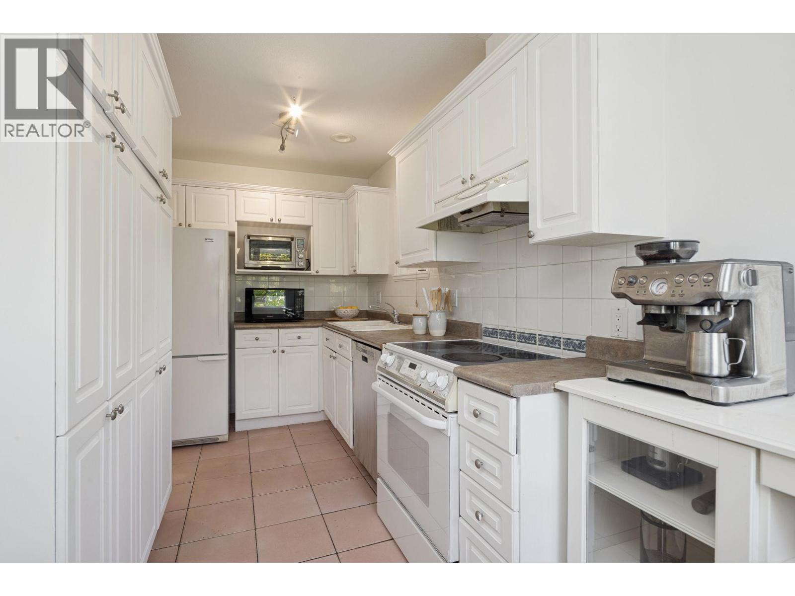 207 1518 Bowser Avenue, North Vancouver, British Columbia  V7P 2Y3 - Photo 17 - R3126162