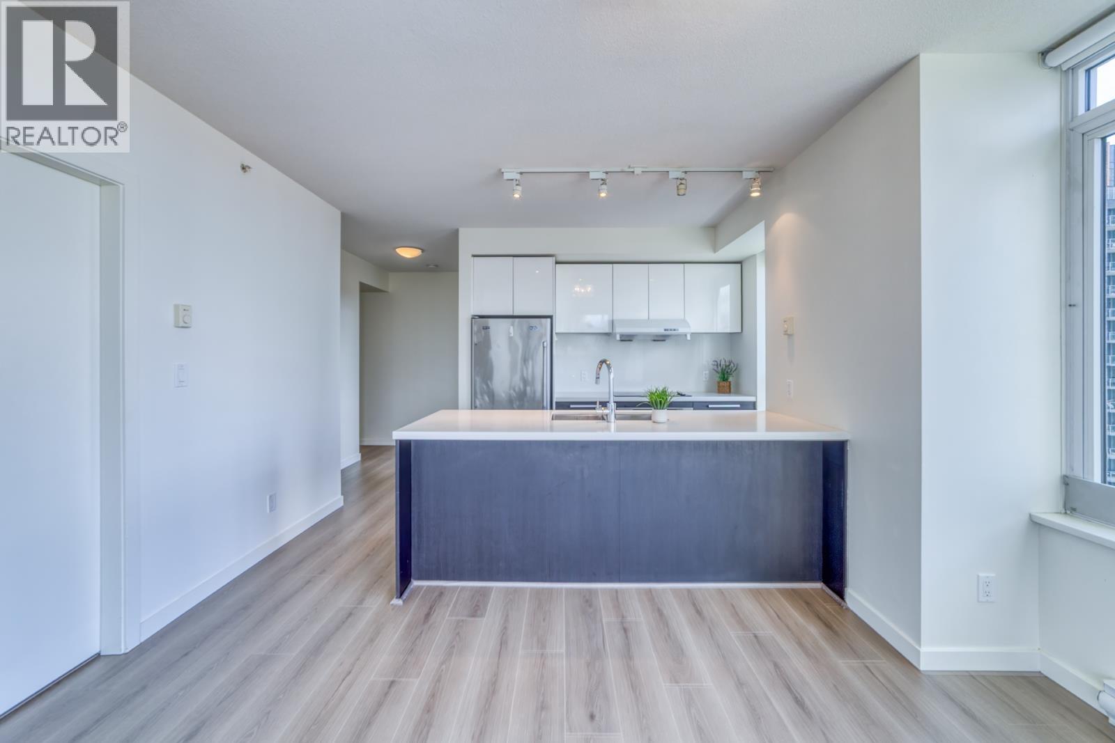2007 6333 Silver Avenue, Burnaby, British Columbia  V5H 0C3 - Photo 3 - R3125706