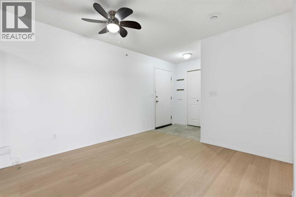 2408, 8 Bridlecrest Drive SW, Calgary, Alberta  T2Y 0H7 - Photo 4 - A2312769