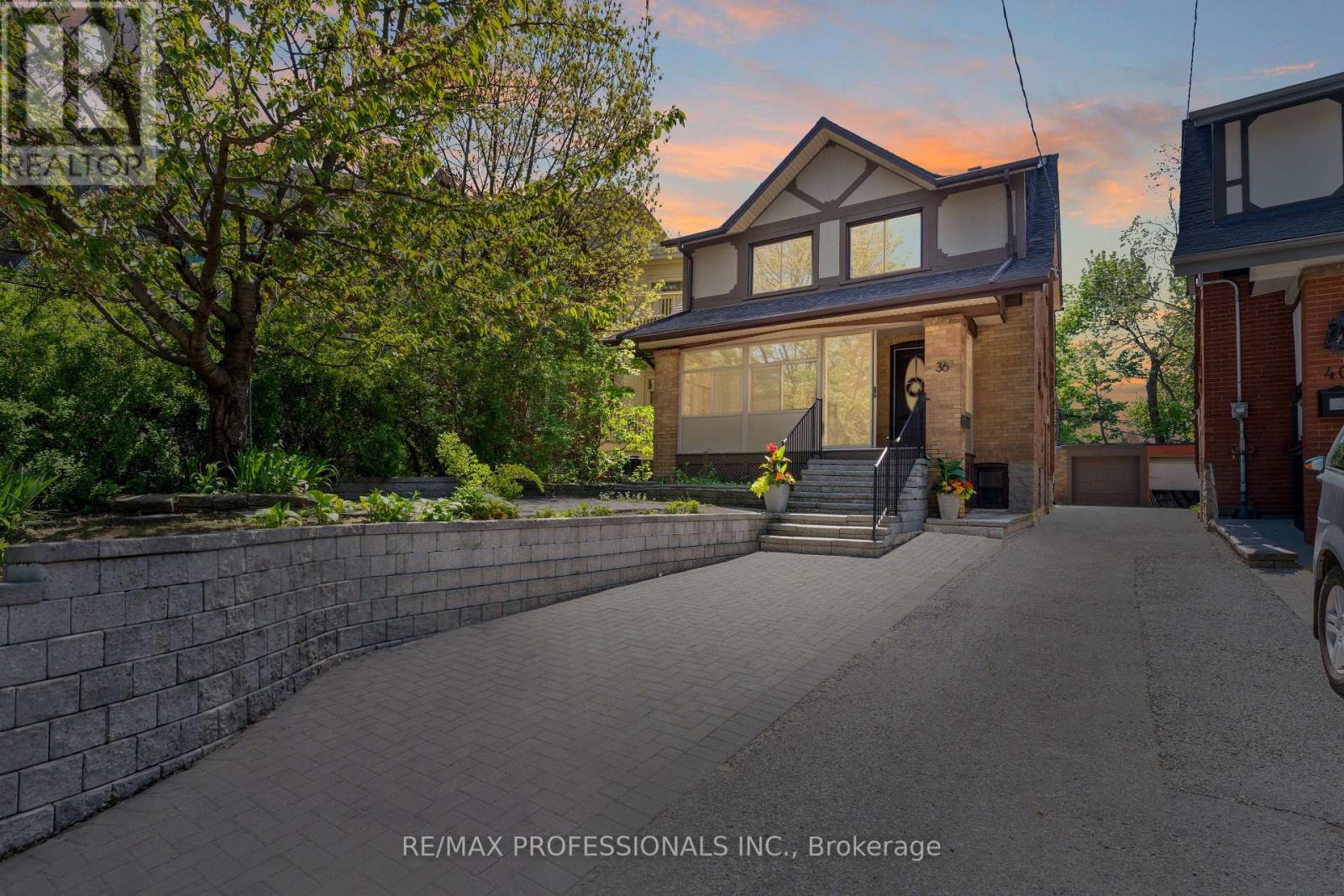 36 GOTHIC AVENUE, Toronto, Ontario