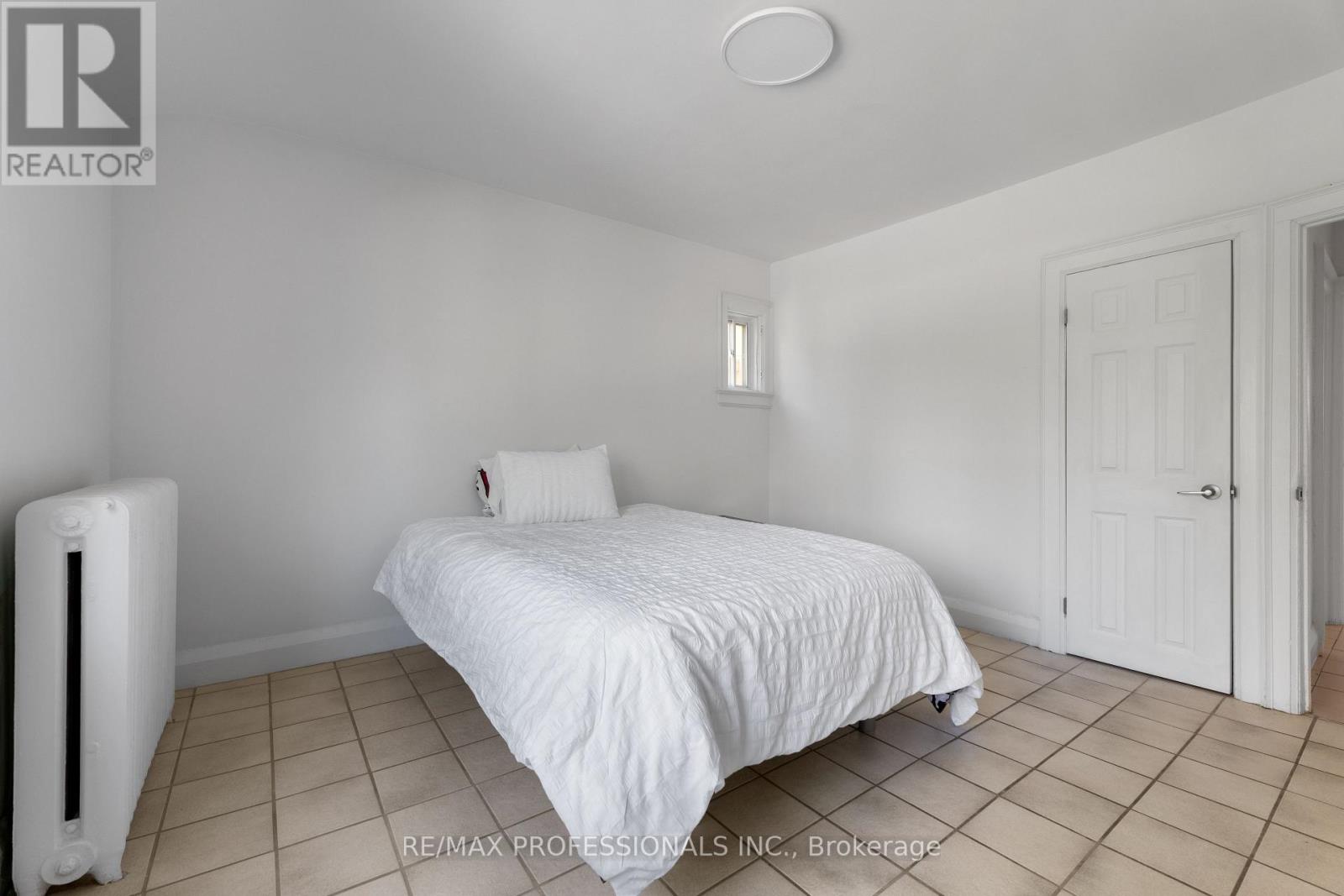 36 Gothic Avenue, Toronto, Ontario  M6P 2V9 - Photo 20 - W13152994