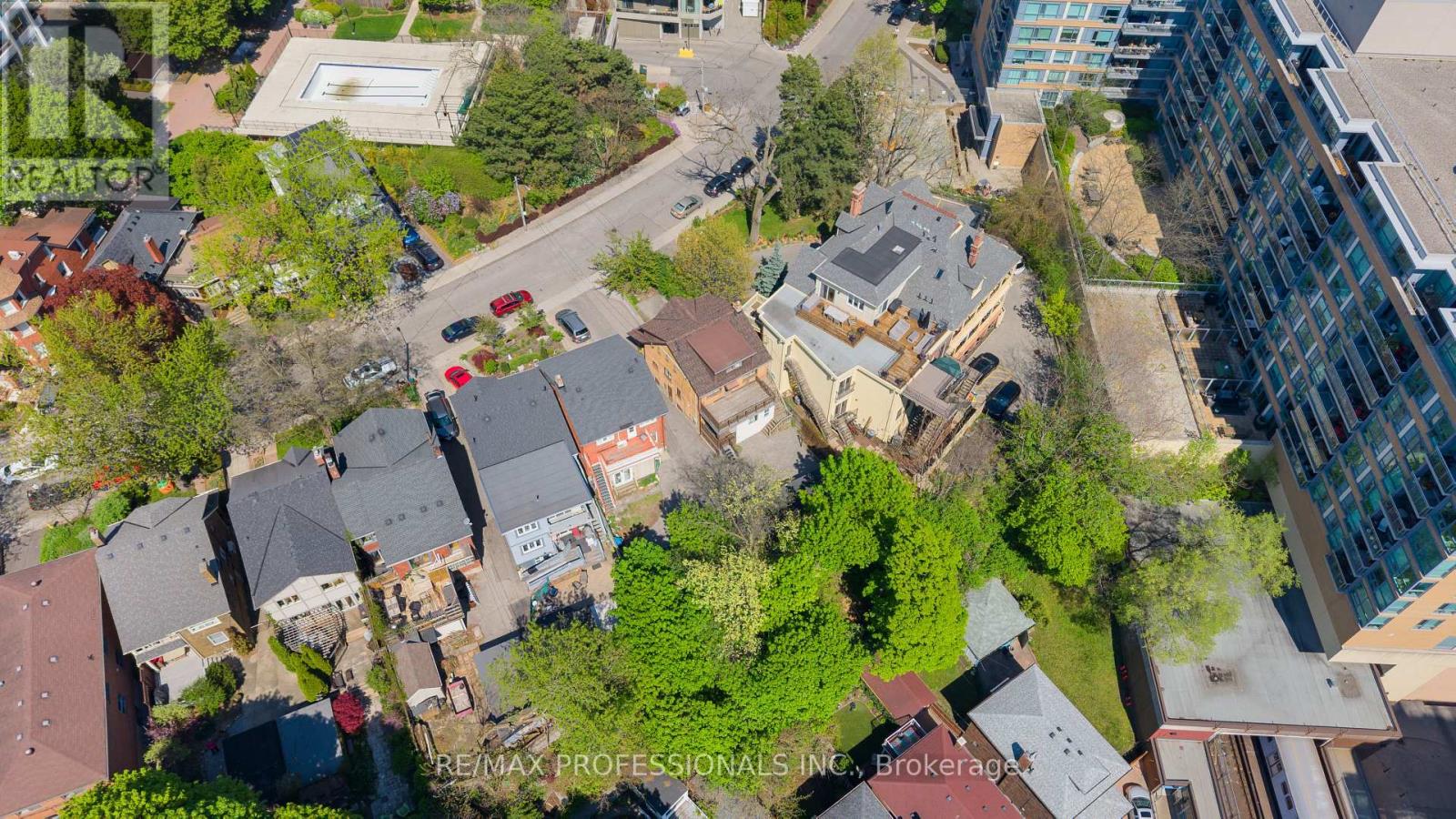 36 Gothic Avenue, Toronto, Ontario  M6P 2V9 - Photo 43 - W13152994