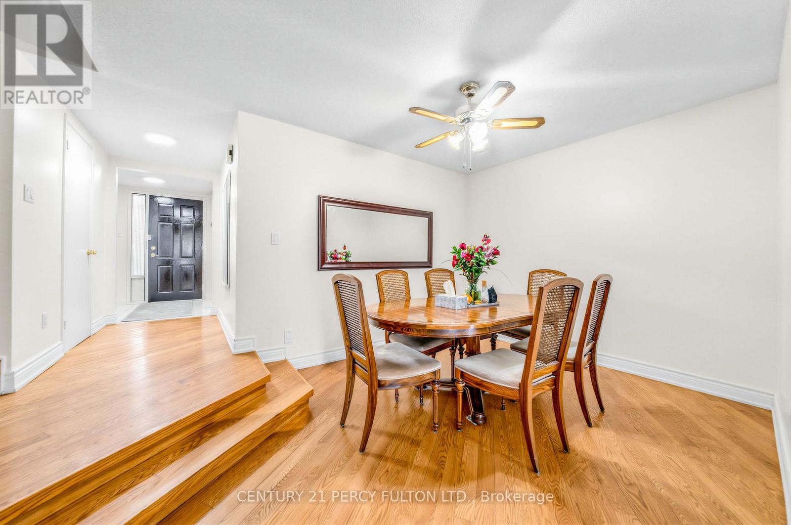 49 Croach Crescent, Toronto, Ontario  M1S 4H9 - Photo 11 - E13152802
