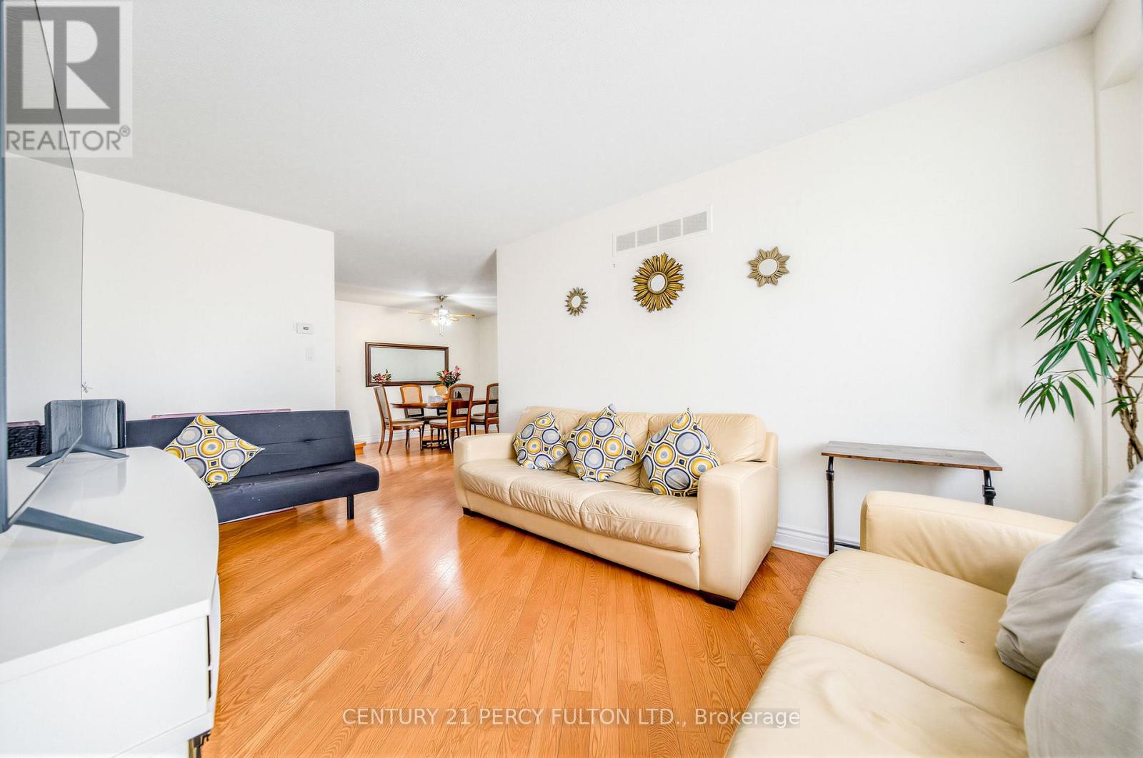 49 Croach Crescent, Toronto, Ontario  M1S 4H9 - Photo 9 - E13152802