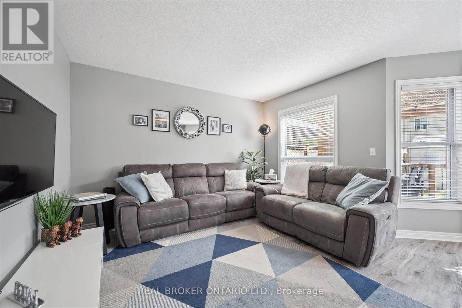 511 Dansbury Drive, Waterloo, Ontario  N2K 4K8 - Photo 10 - X13152982