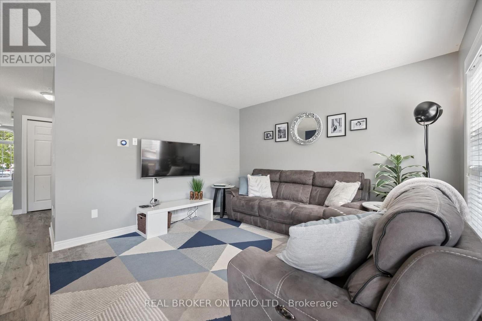 511 Dansbury Drive, Waterloo, Ontario  N2K 4K8 - Photo 11 - X13152982