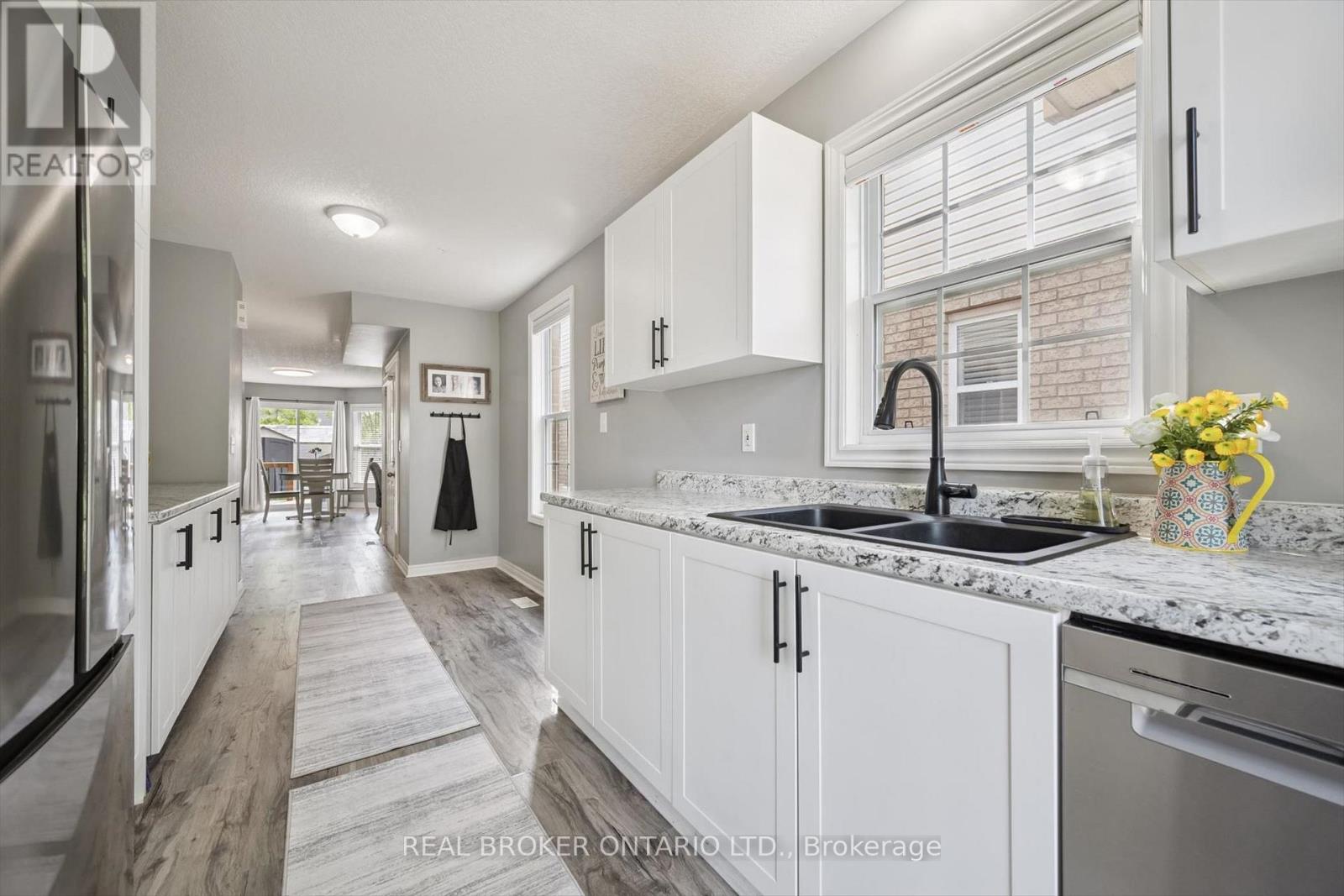 511 Dansbury Drive, Waterloo, Ontario  N2K 4K8 - Photo 17 - X13152982