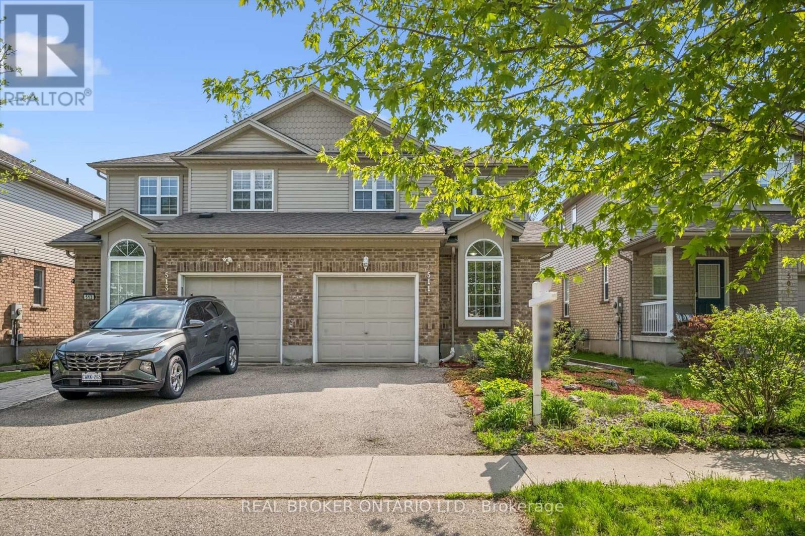 511 Dansbury Drive, Waterloo, Ontario  N2K 4K8 - Photo 2 - X13152982