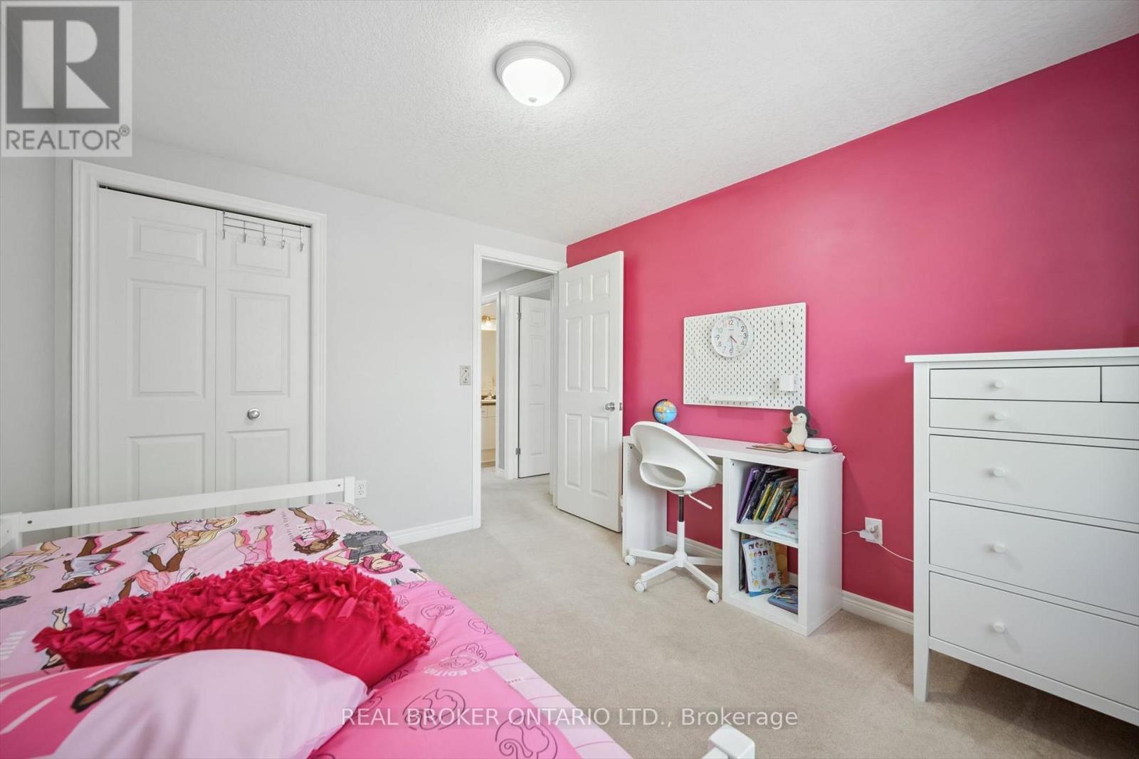 511 Dansbury Drive, Waterloo, Ontario  N2K 4K8 - Photo 23 - X13152982