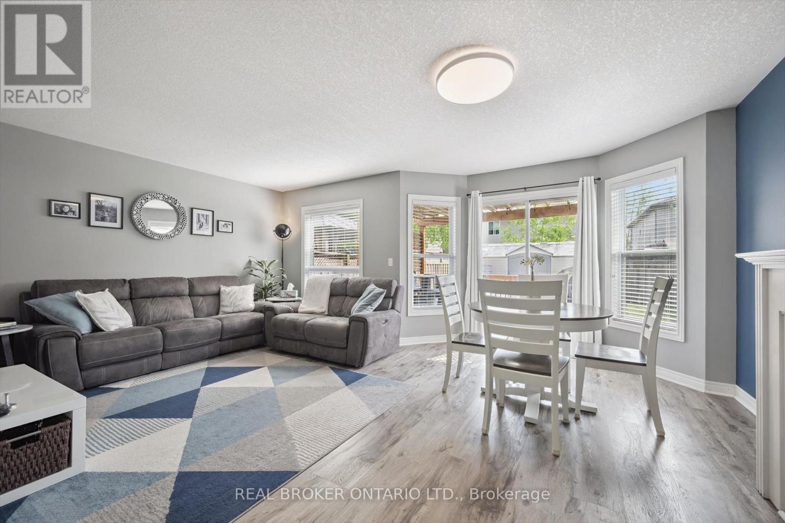 511 Dansbury Drive, Waterloo, Ontario  N2K 4K8 - Photo 7 - X13152982