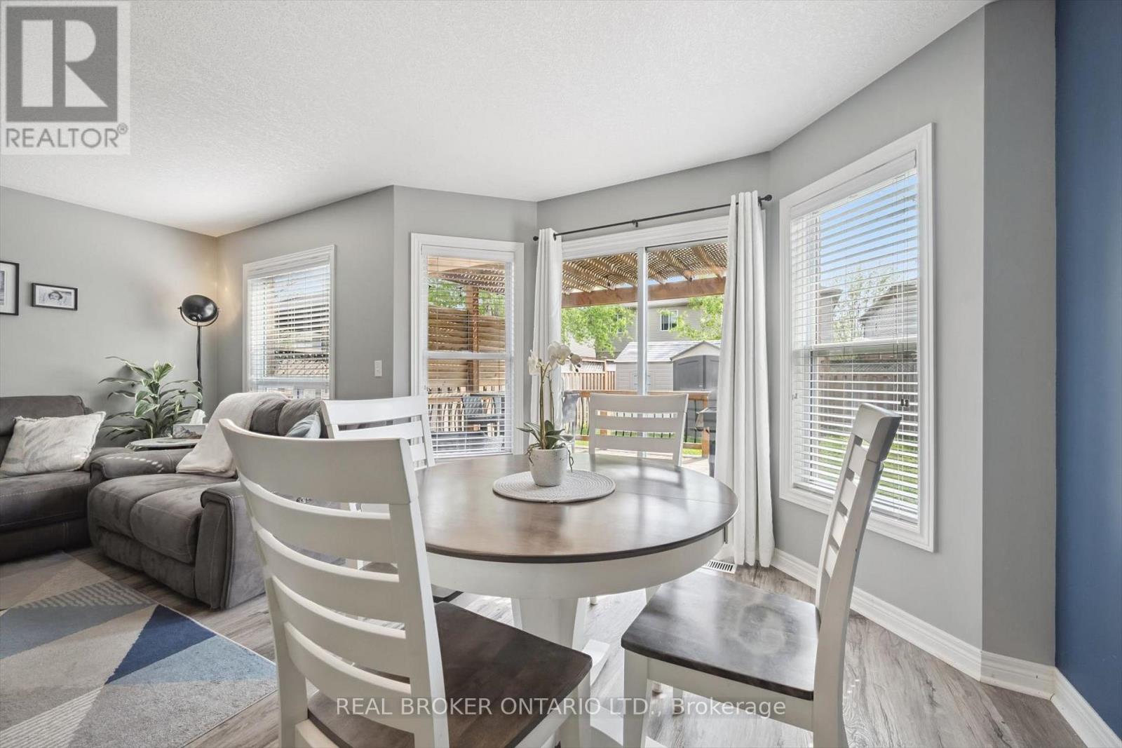 511 Dansbury Drive, Waterloo, Ontario  N2K 4K8 - Photo 8 - X13152982