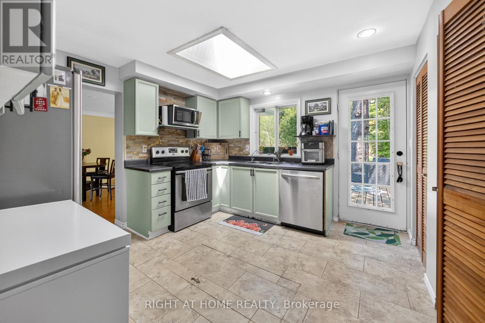 255 Shaver Road, Hamilton, Ontario  L0R 1R0 - Photo 34 - X13152992