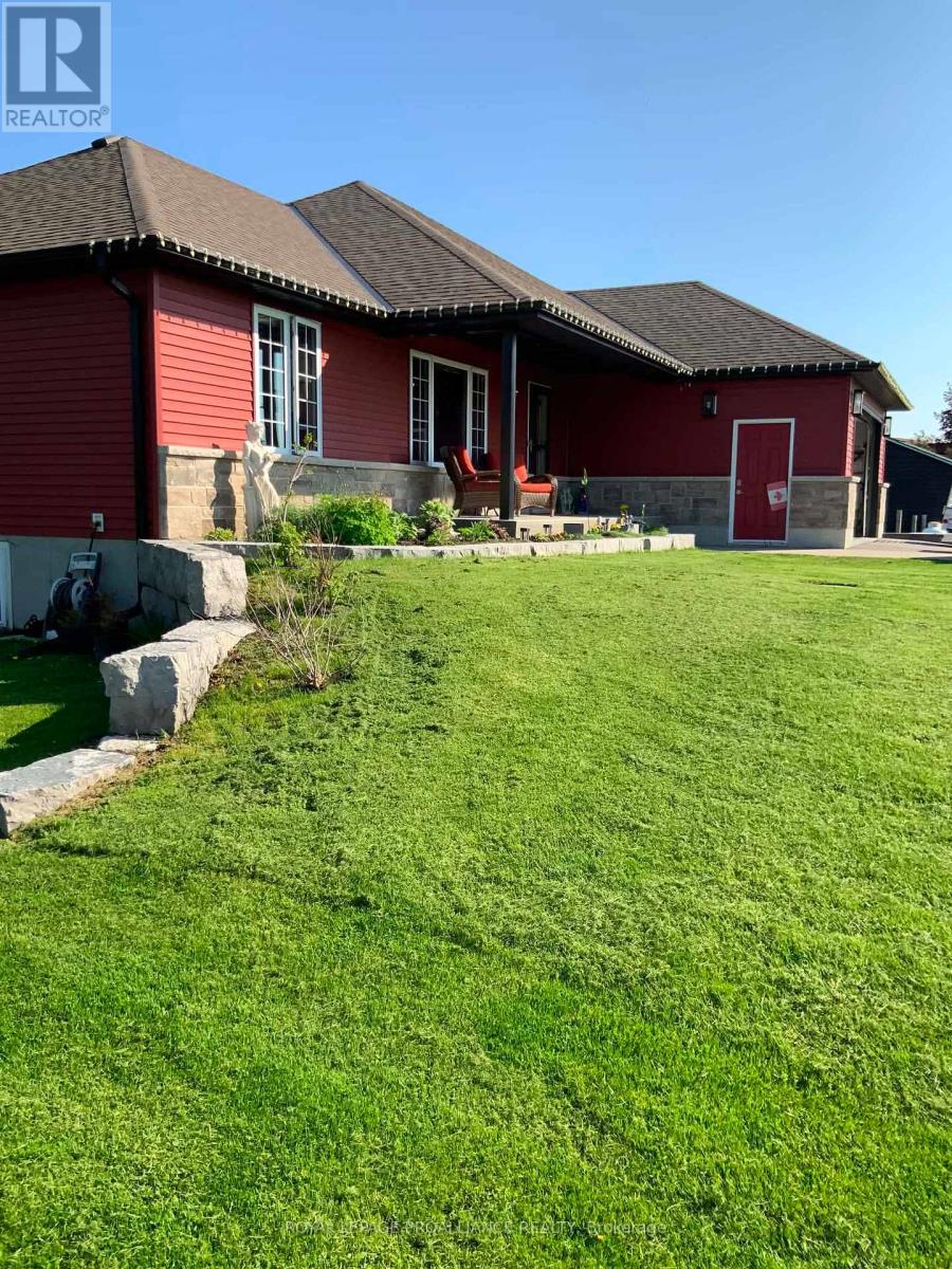 3741 County Road 3, Prince Edward County, Ontario  K0K 1L0 - Photo 2 - X12812606