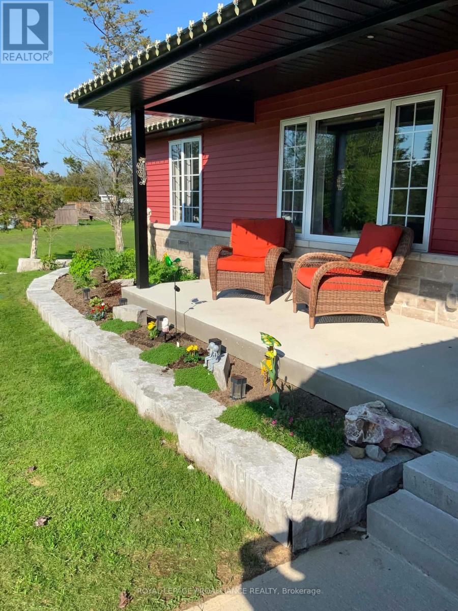 3741 County Road 3, Prince Edward County, Ontario  K0K 1L0 - Photo 4 - X12812606