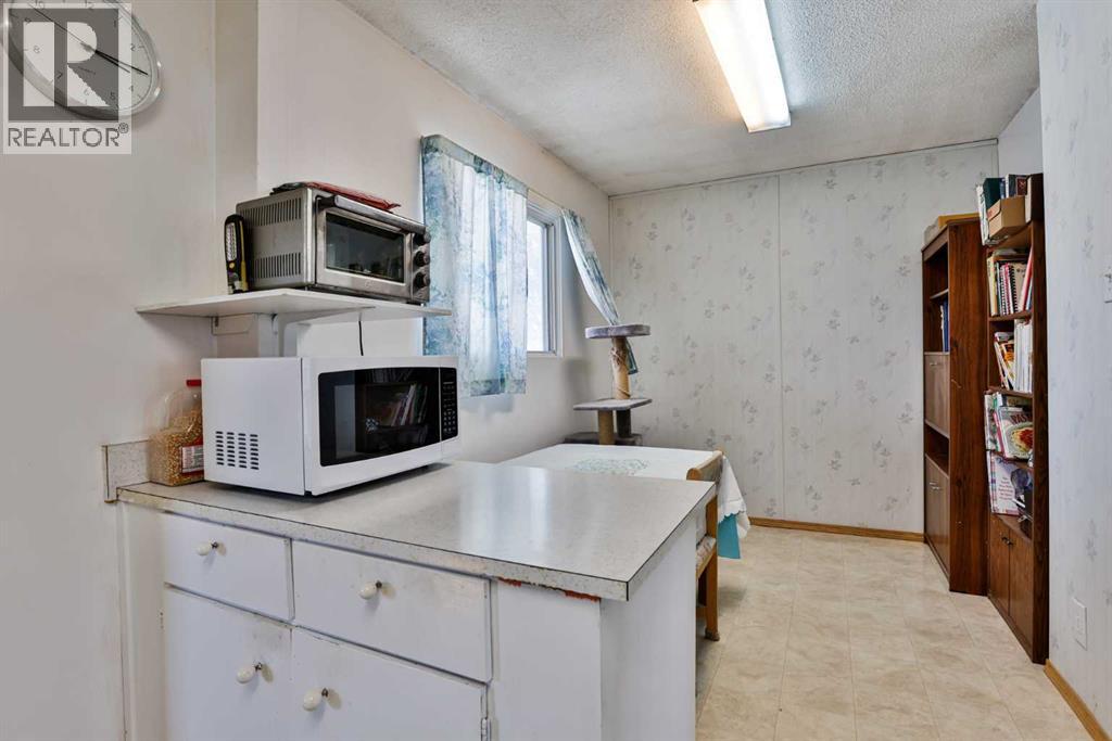 1116 6 Street N, Lethbridge, Alberta  T1H 1Y4 - Photo 8 - A2310549