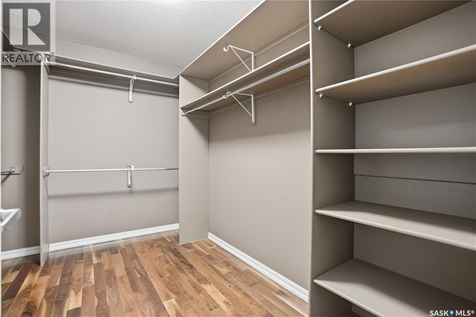 7111 Wascana Cove Drive, Regina, Saskatchewan  S4V 3G1 - Photo 30 - SK036492