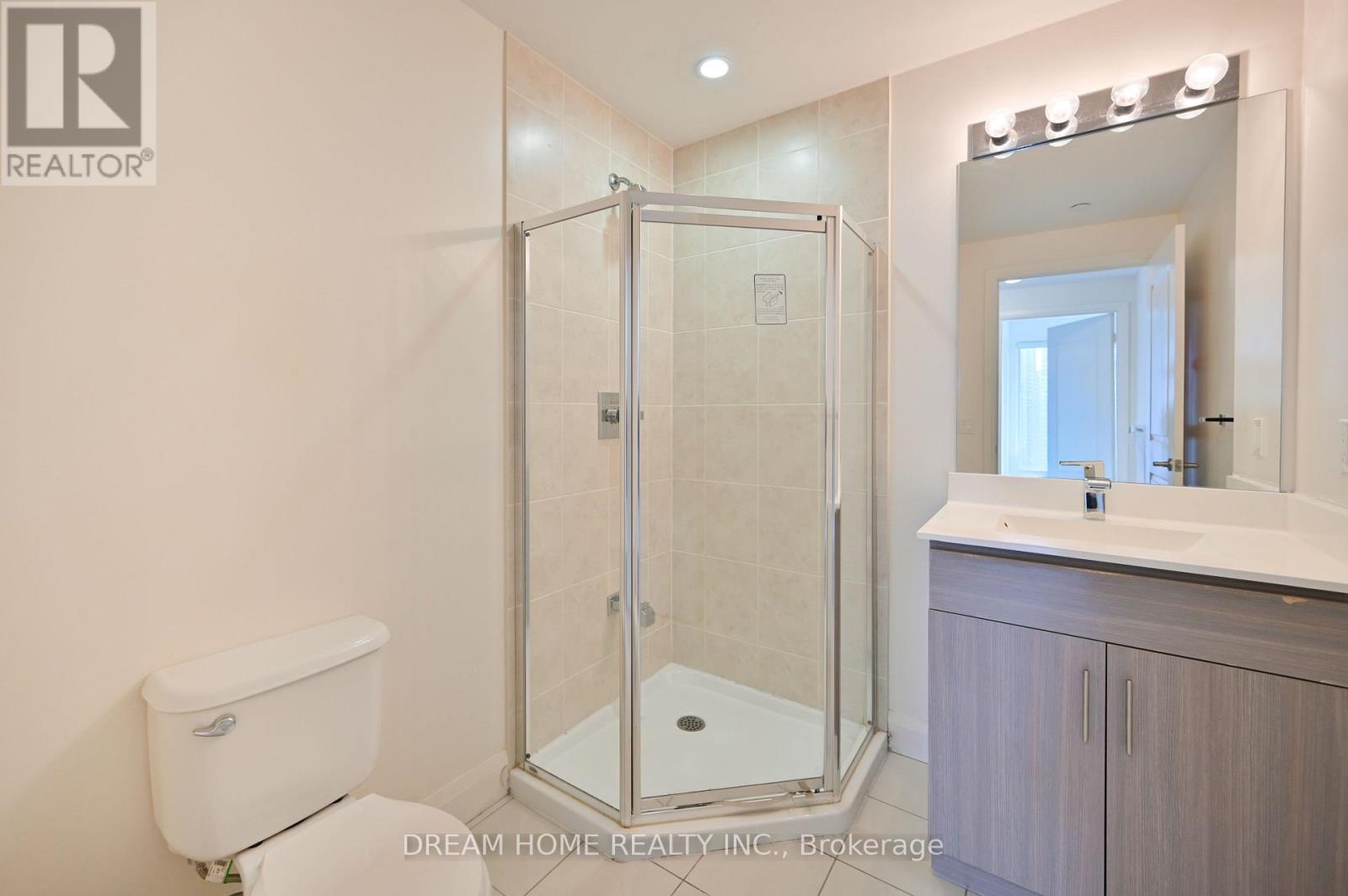 1702 - 68 Canterbury Place, Toronto, Ontario  M2N 0H8 - Photo 10 - C13060950