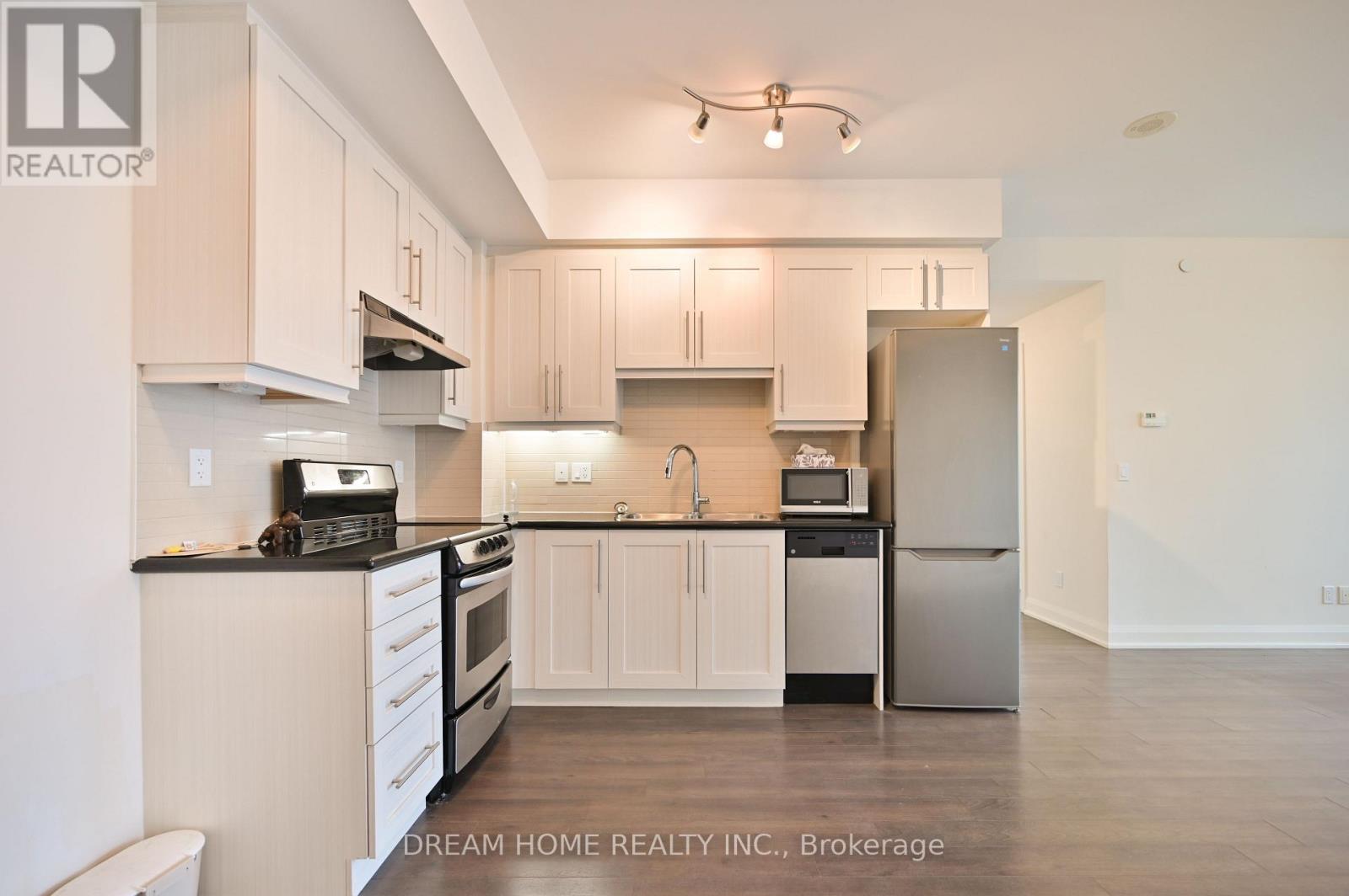 1702 - 68 Canterbury Place, Toronto, Ontario  M2N 0H8 - Photo 5 - C13060950