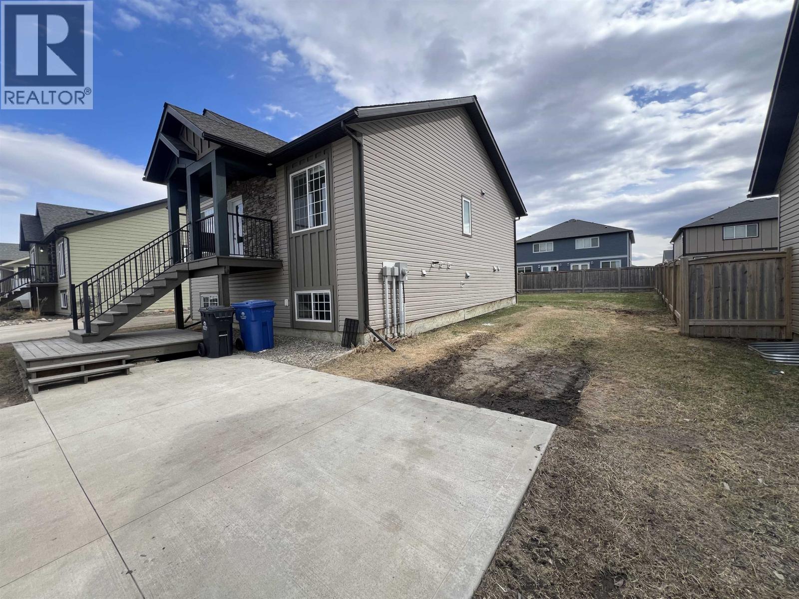 11011 105 Avenue, Fort St. John, British Columbia  V1J 0L5 - Photo 2 - R3126073