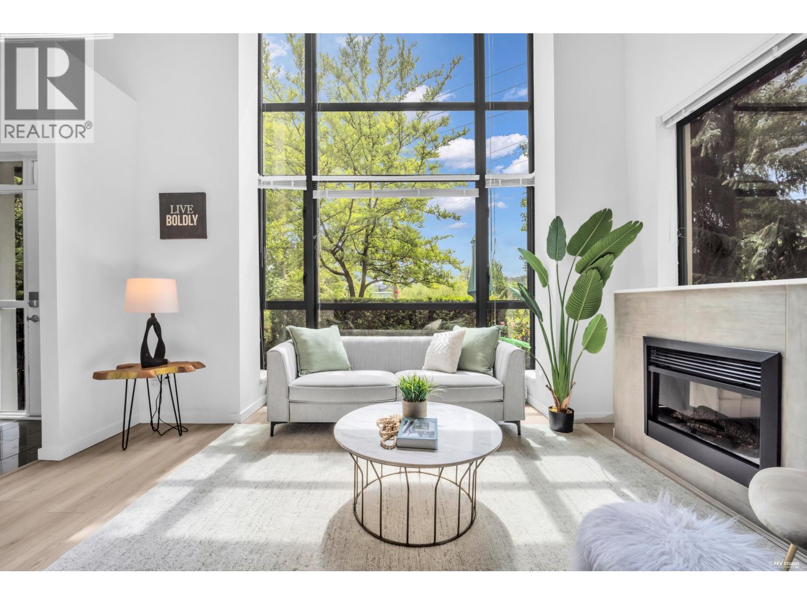 6 4178 Dawson Street, Burnaby, British Columbia  V5C 0A1 - Photo 3 - R3126118