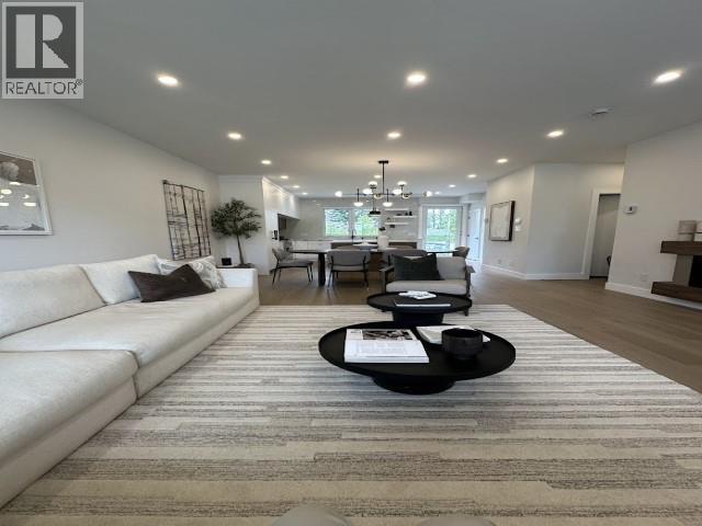 102 706 Smith Avenue, Coquitlam, British Columbia  V3J 2W7 - Photo 3 - R3096442