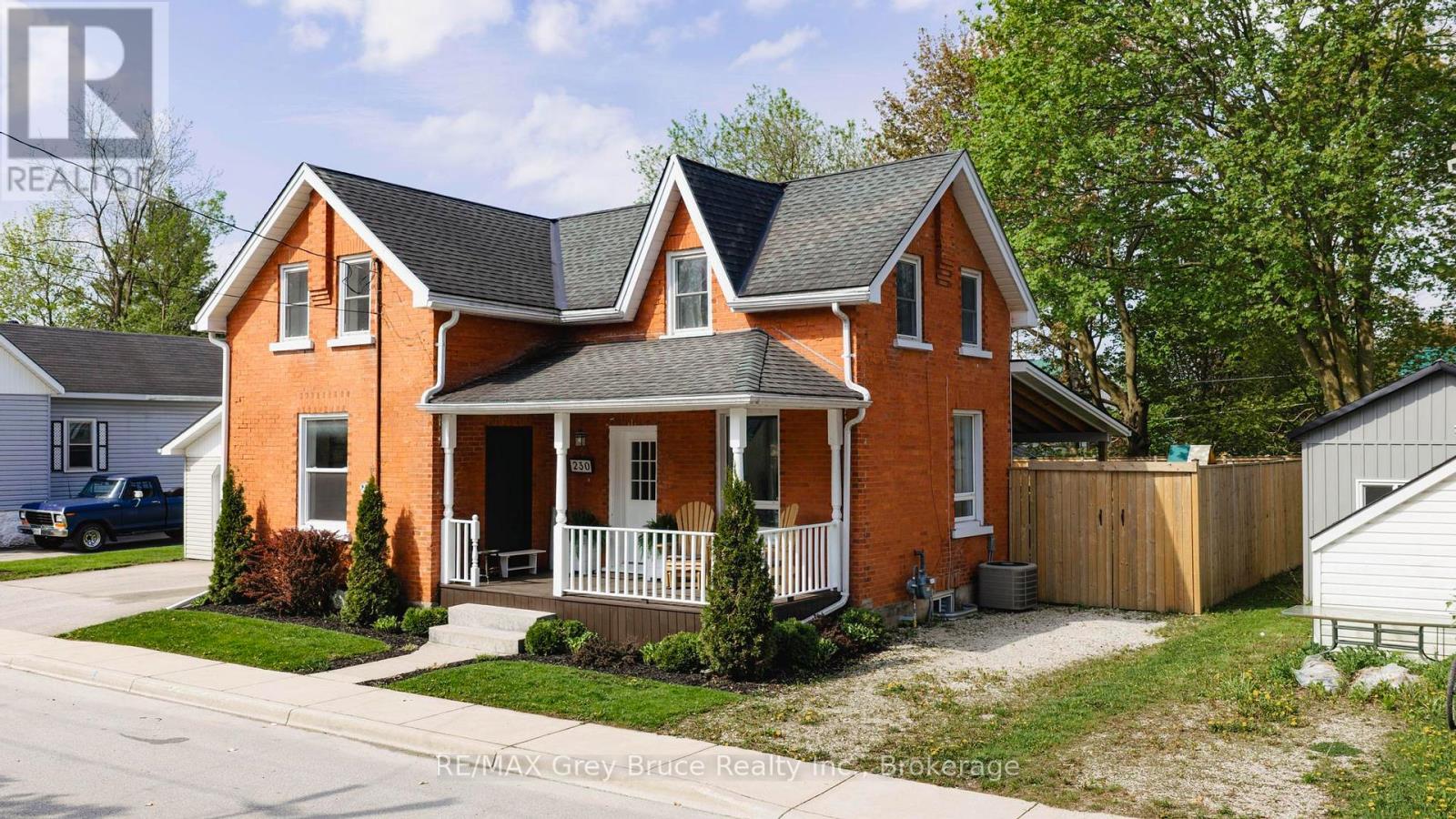230 2nd Avenue Se, Arran-Elderslie, Ontario  N0G 1L0 - Photo 1 - X13153012