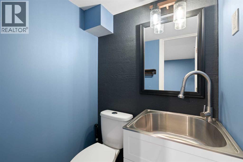 3226 Dover Crescent SE, Calgary, Alberta  T2B 1V2 - Photo 38 - A2309788