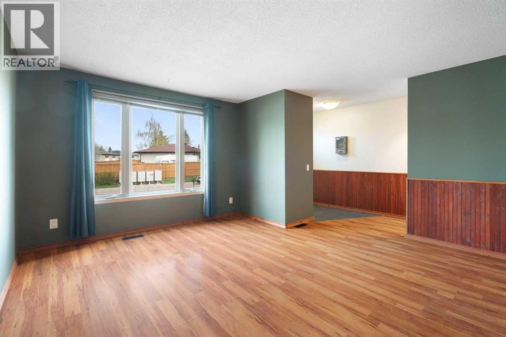 3226 Dover Crescent SE, Calgary, Alberta  T2B 1V2 - Photo 8 - A2309788