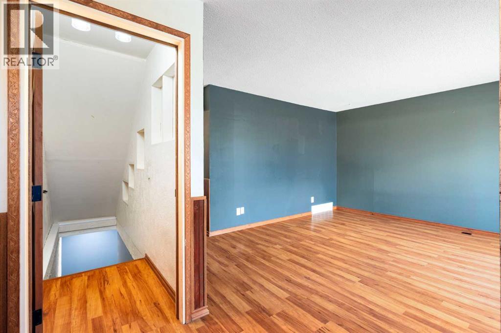 3226 Dover Crescent SE, Calgary, Alberta  T2B 1V2 - Photo 6 - A2309788