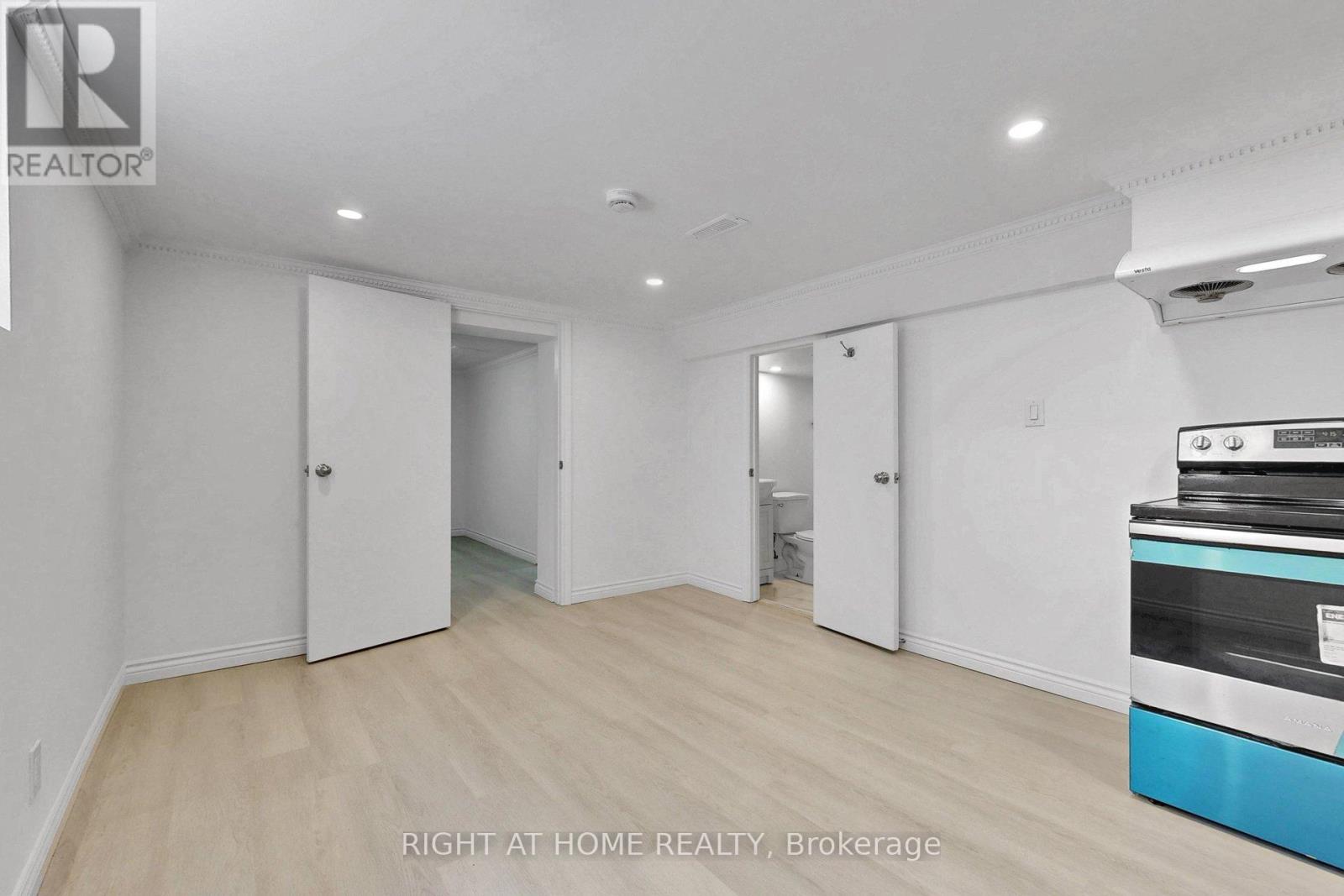 22 Lingarde Drive, Toronto, Ontario  M1R 1X6 - Photo 36 - E13153030