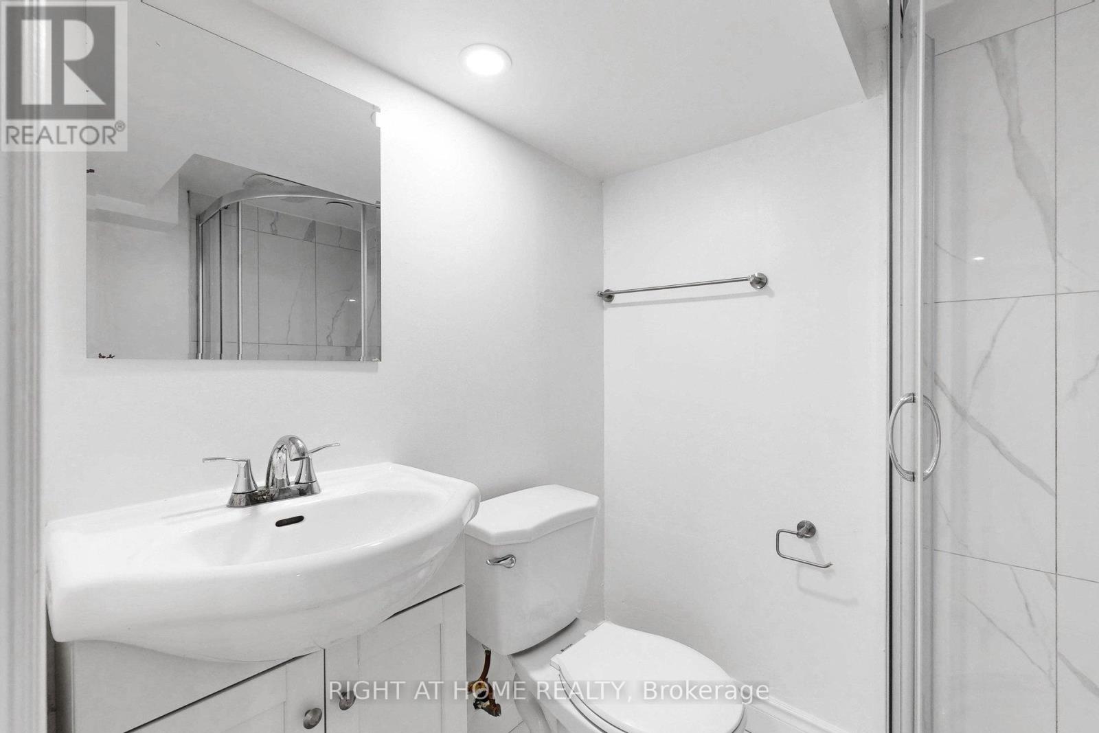22 Lingarde Drive, Toronto, Ontario  M1R 1X6 - Photo 38 - E13153030